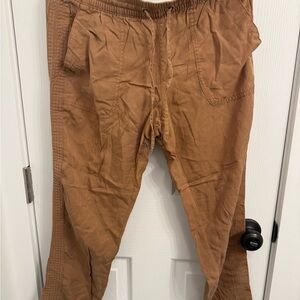 Banana Republic Tan Cargo Pants